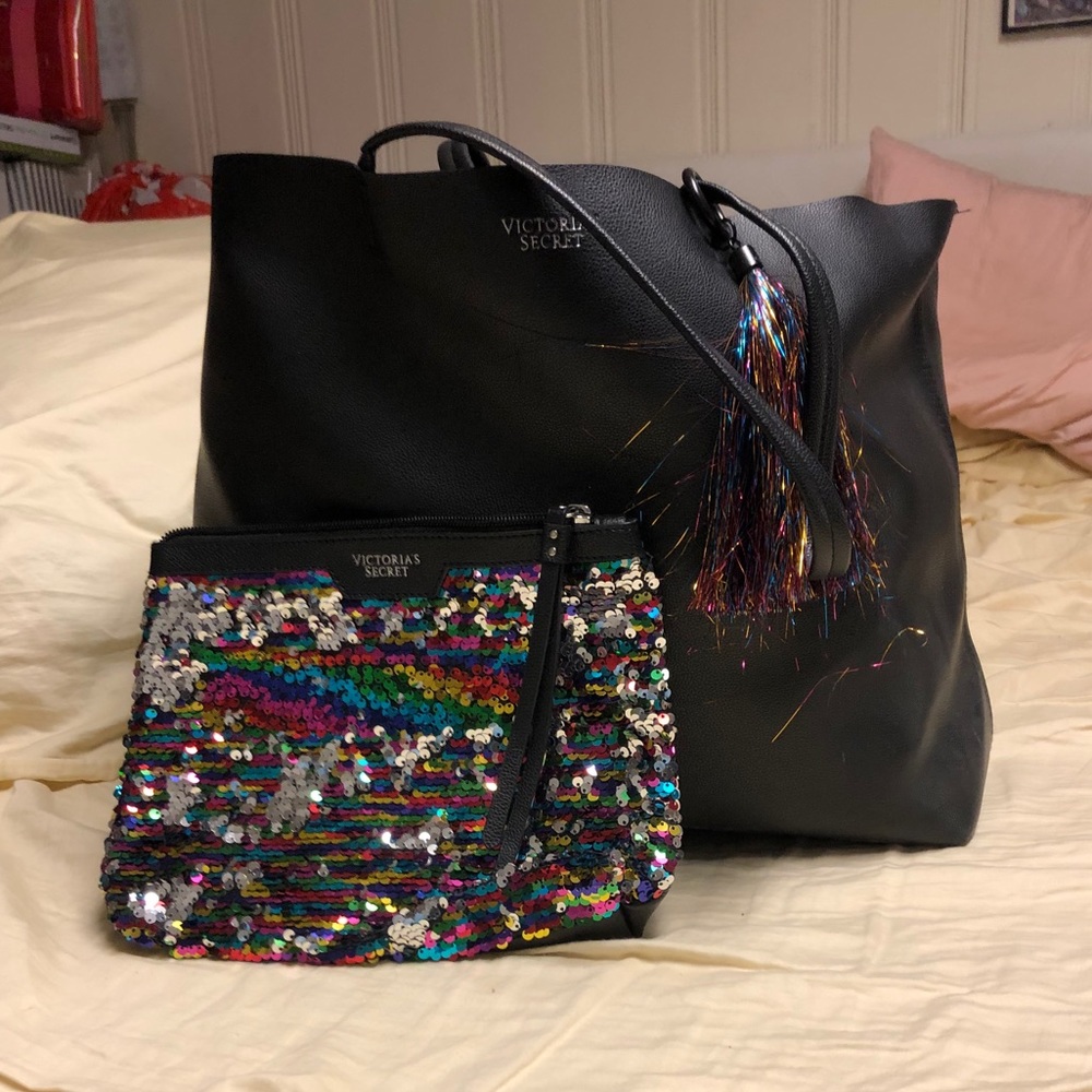 Victoria’s Secret Tote and Makeup Pouch!